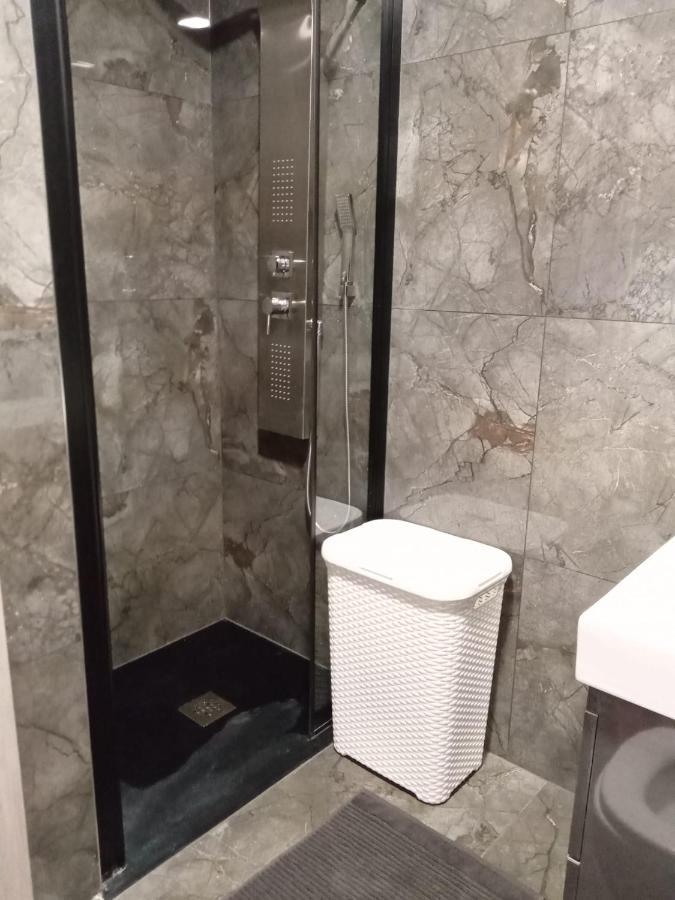 Apartment Paola With Free Private Parking Place Split Exterior foto