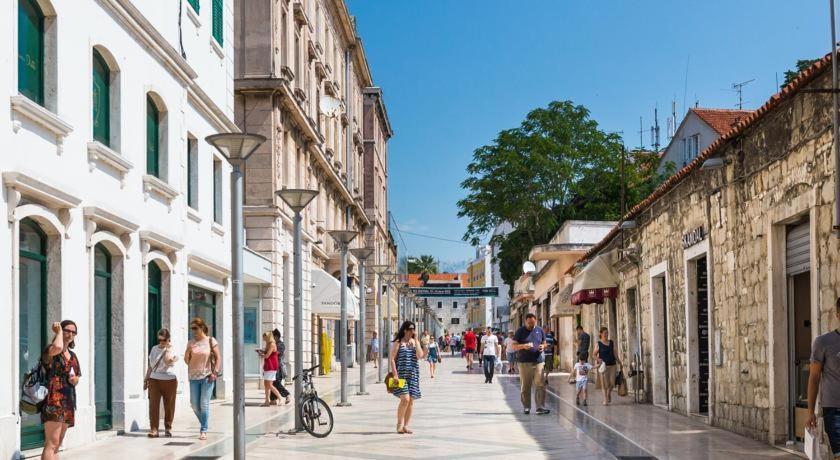 Apartment Paola With Free Private Parking Place Split Exterior foto
