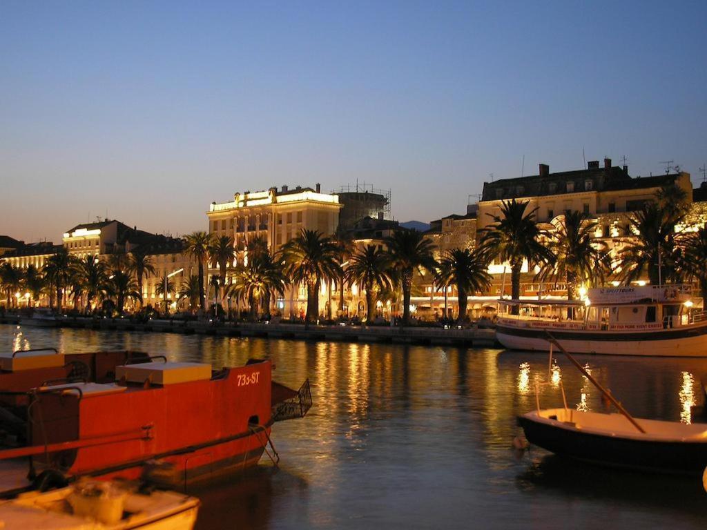 Apartment Paola With Free Private Parking Place Split Exterior foto