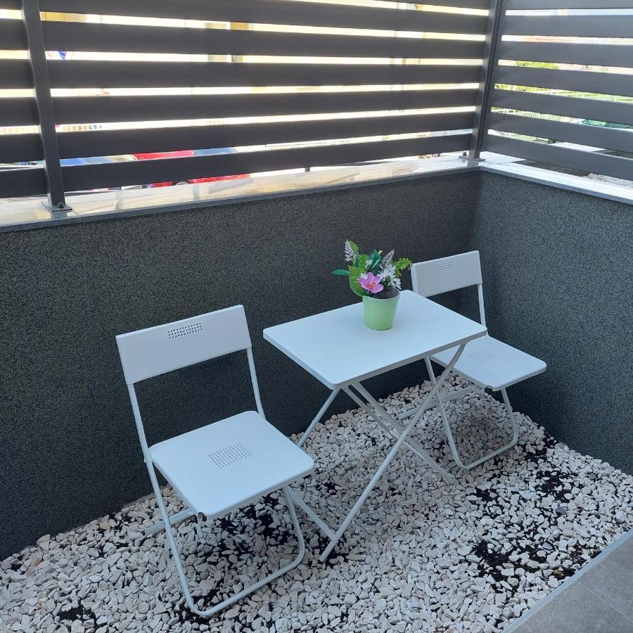 Apartment Paola With Free Private Parking Place Split Exterior foto